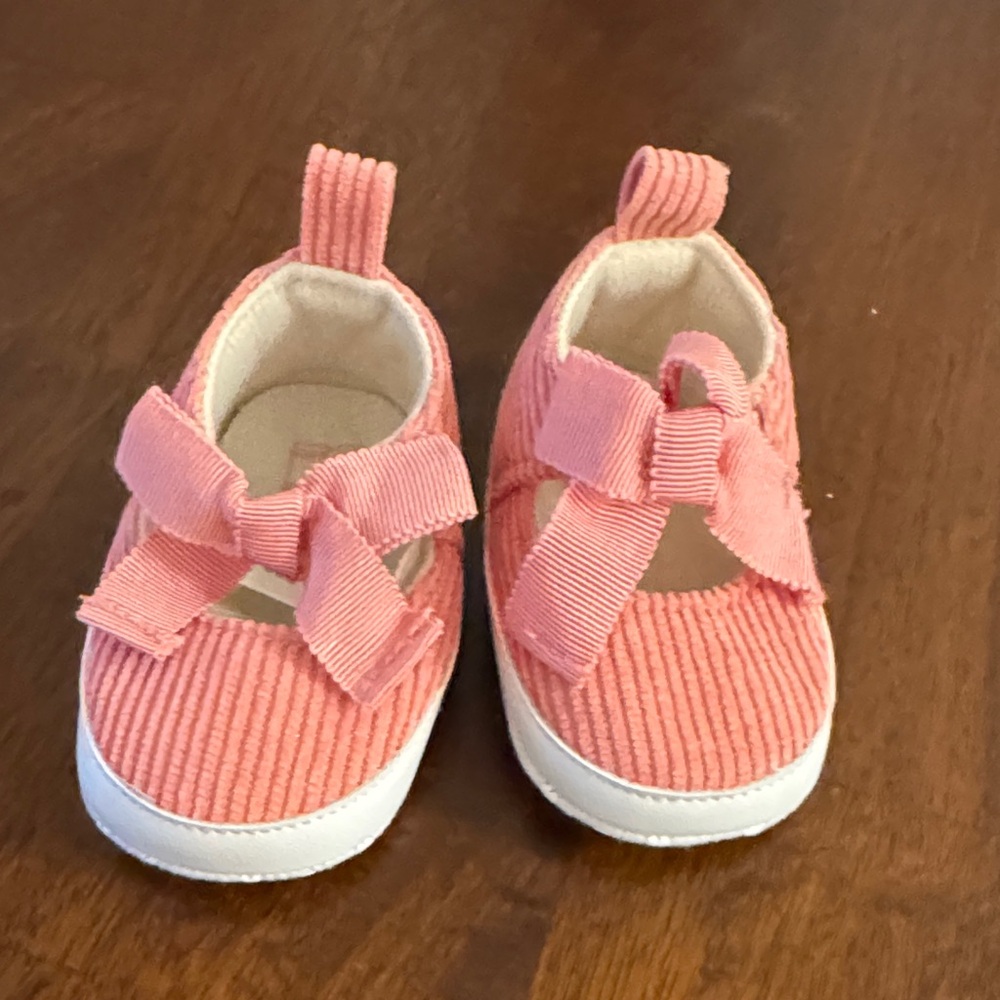 3/$15 NWOT Carter's Coral Newborn Corduroy Baby Shoes